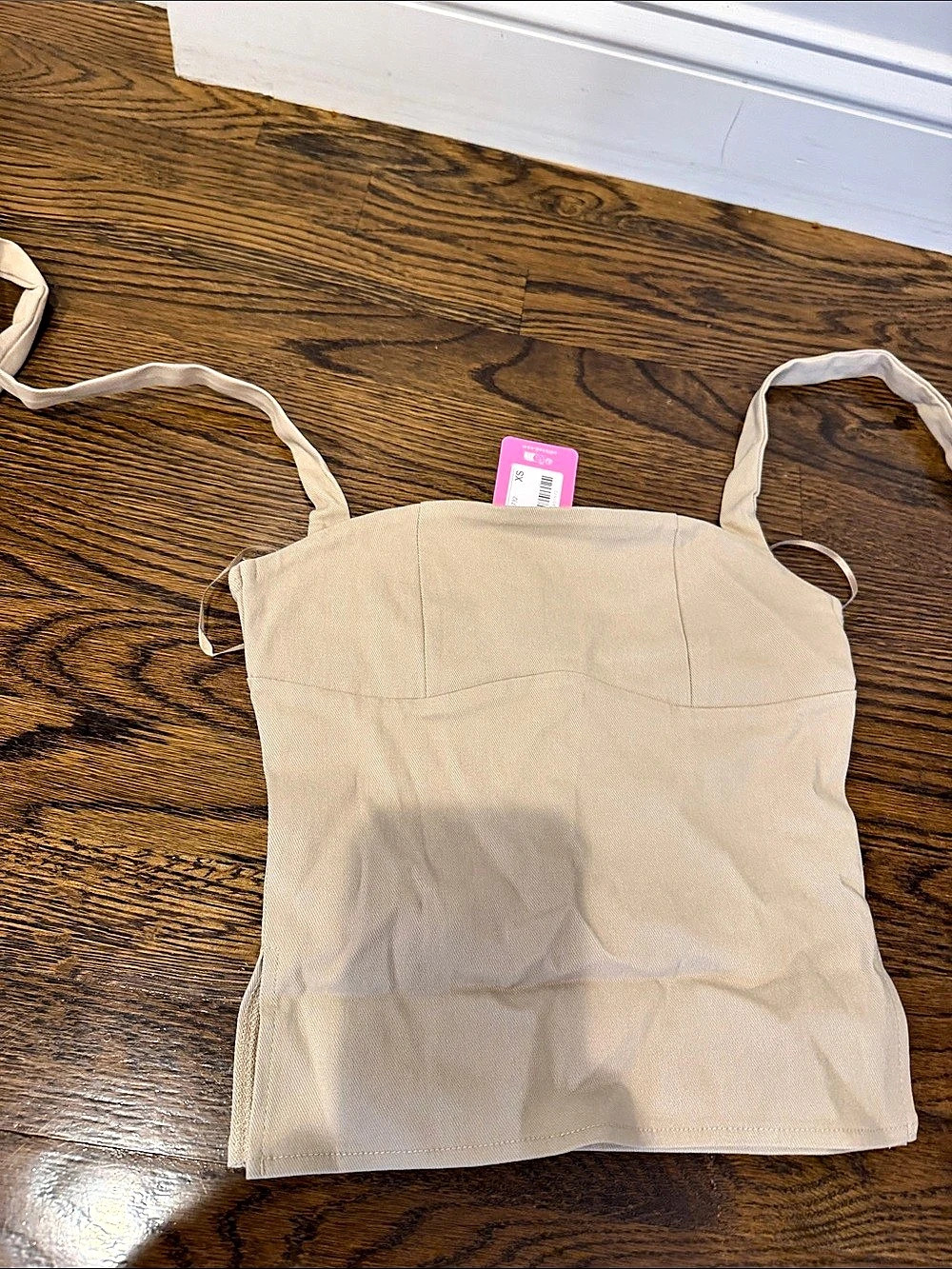 edikted Dara Halter Top Beige Tank Top Size XS